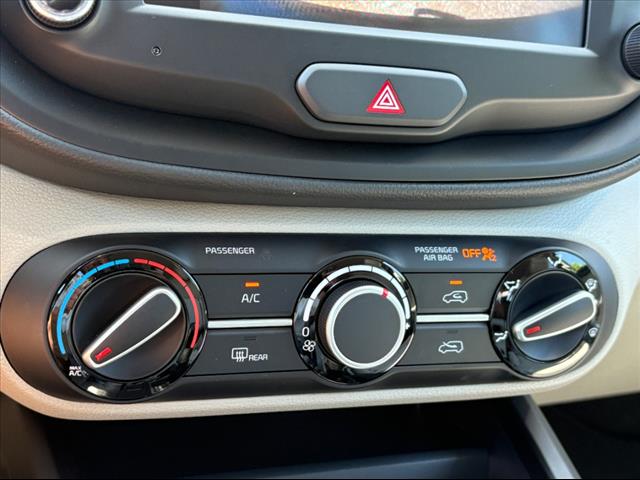 2025 Kia Soul LX - Photo 23