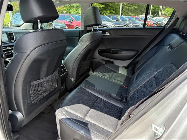 2022 Kia Sportage EX - Photo 23