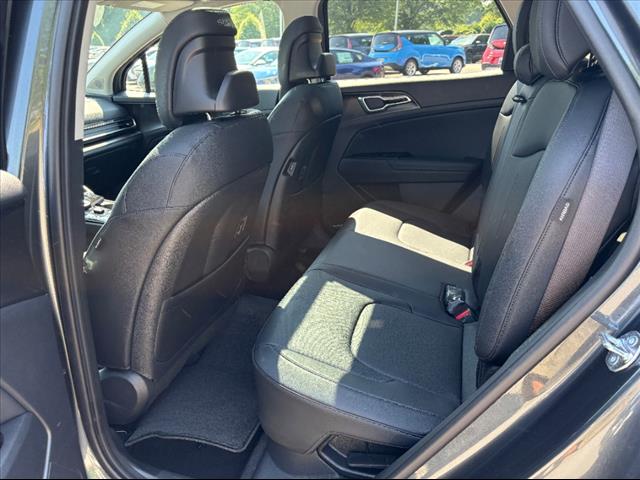 2025 Kia Sportage Hybrid EX - Photo 23