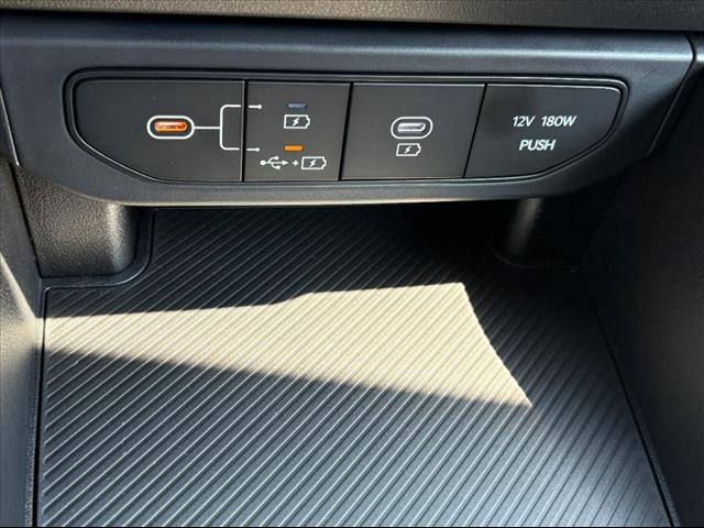 2025 Kia K4 LXS - Photo 24