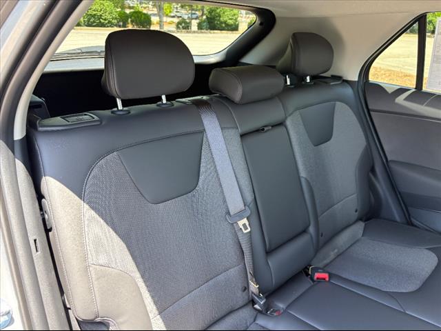 2025 Kia Niro EX Touring - Photo 24