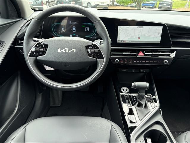 2025 Kia Niro EX - Photo 24