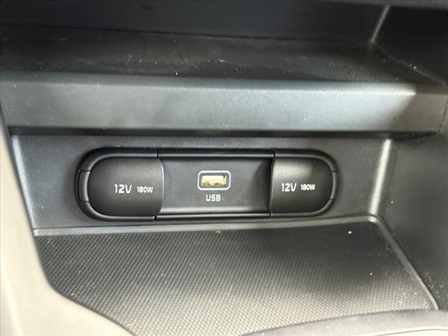 2023 Kia Soul LX - Photo 24