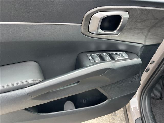 2025 Kia Sorento X-Line EX - Photo 25