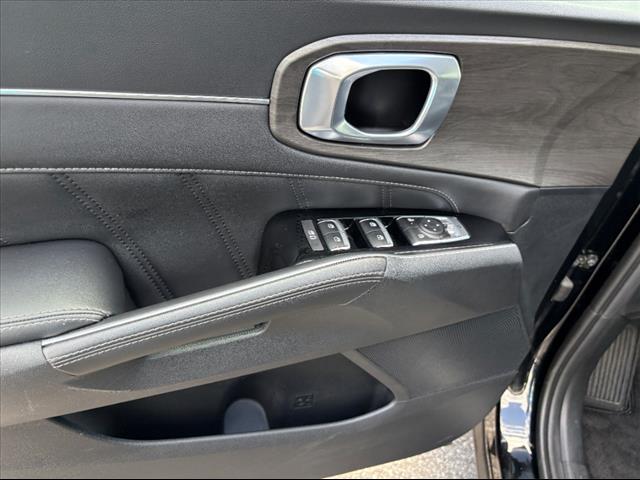 2024 Kia Sorento X-Line SX - Photo 25