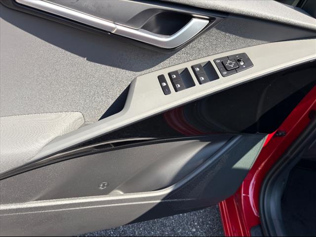 2025 Kia Niro EX - Photo 25