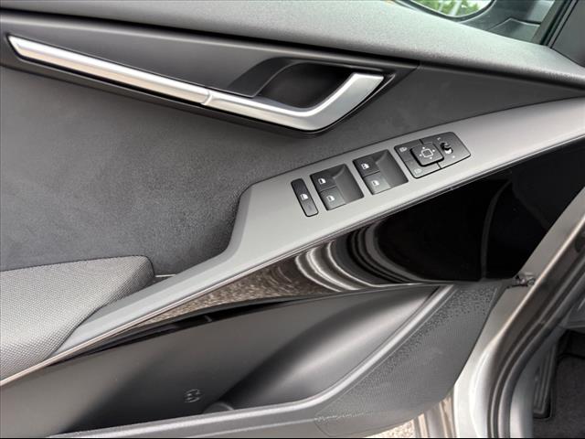 2025 Kia Niro EX - Photo 25