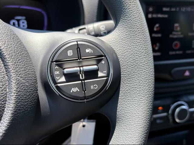 2025 Kia Soul LX - Photo 25