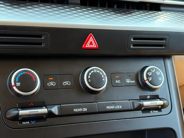 2024 Kia Carnival LX - Photo 25
