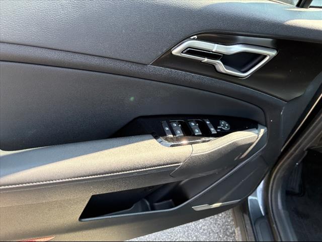 2025 Kia Sportage Hybrid EX - Photo 25