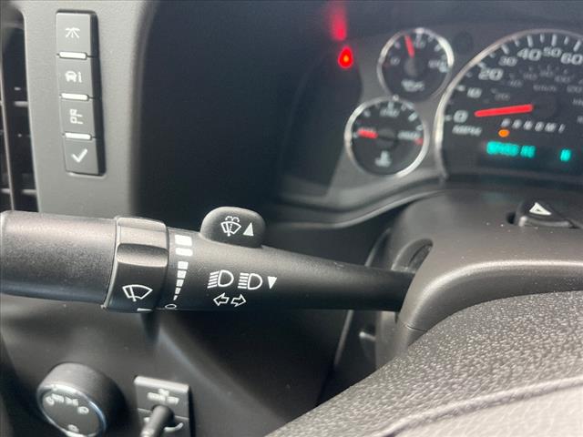 2022 Chevrolet Express LS - Photo 26