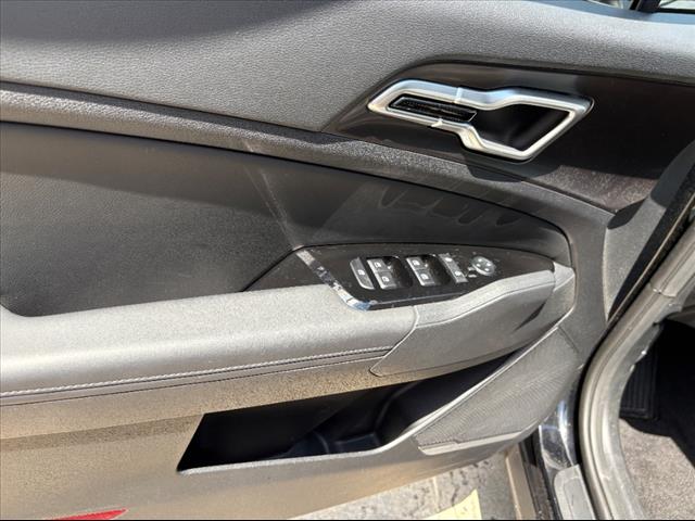 2025 Kia Sportage EX - Photo 26