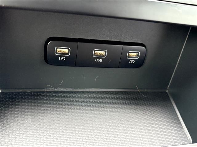 2023 Kia Carnival LX - Photo 26