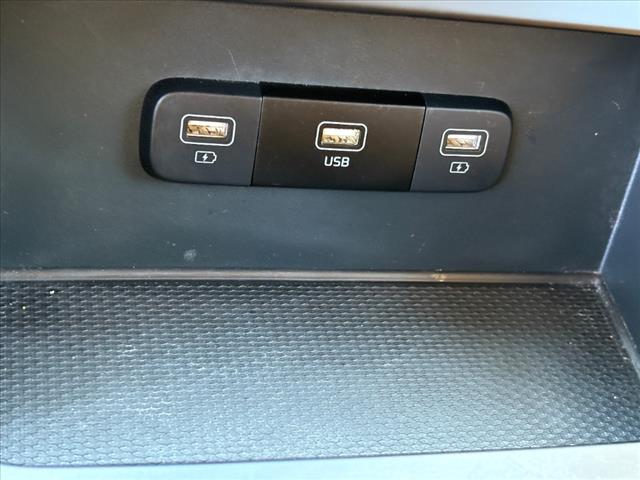 2024 Kia Carnival LX - Photo 26
