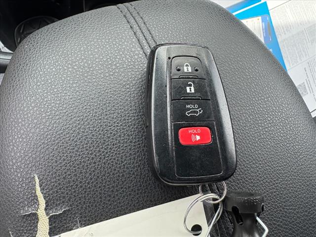 2019 Toyota RAV4 Hybrid Hybrid XSE - Photo 27