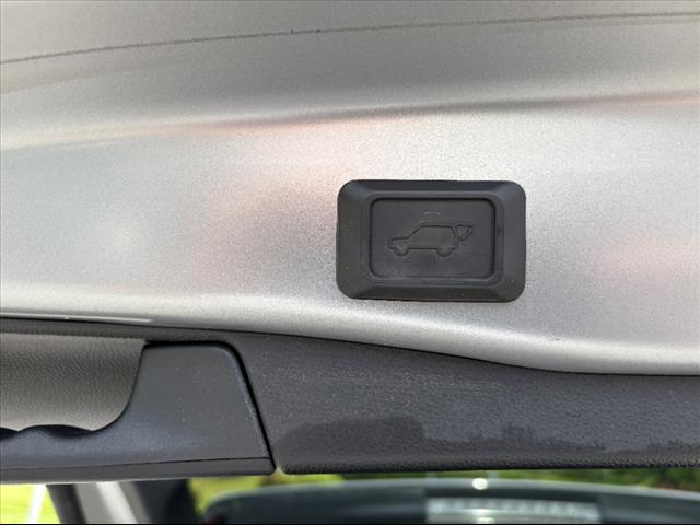 2019 Toyota RAV4 Hybrid Hybrid XSE - Photo 28