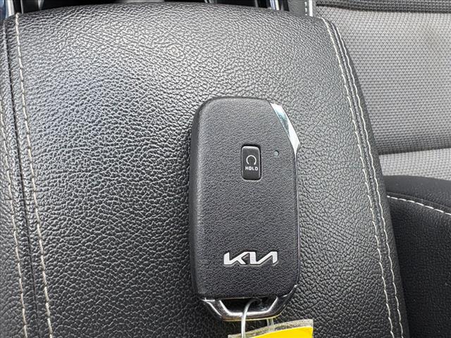 2022 Kia Niro EV S - Photo 28