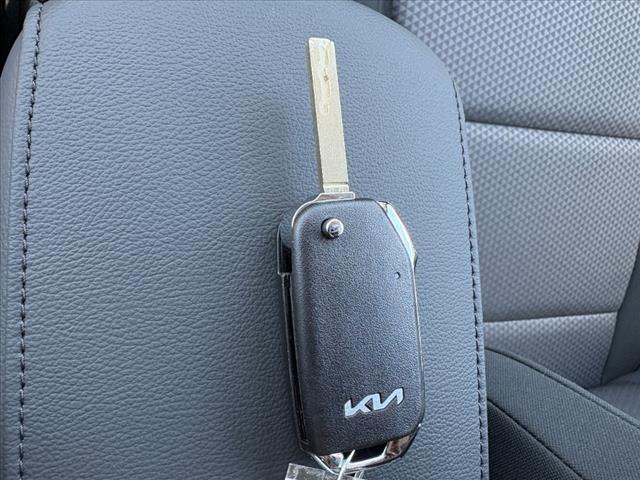 2025 Kia Soul LX - Photo 28