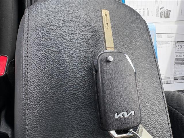 2024 Kia Soul LX - Photo 28