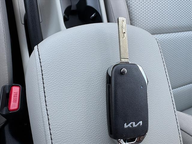 2025 Kia Soul LX - Photo 28