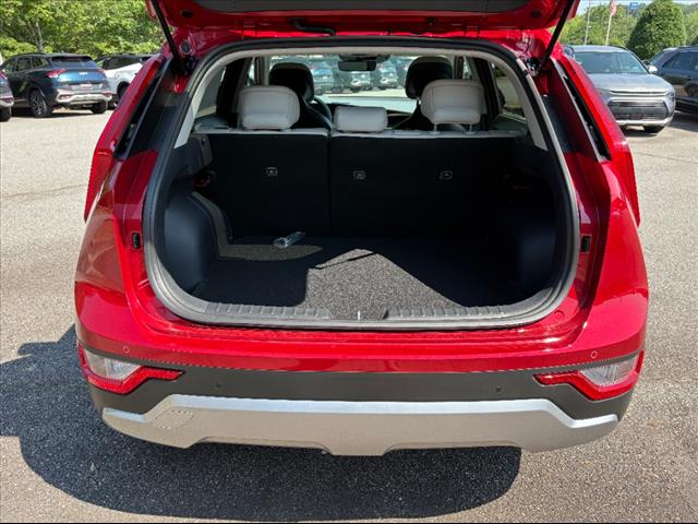 2025 Kia Niro EX - Photo 29