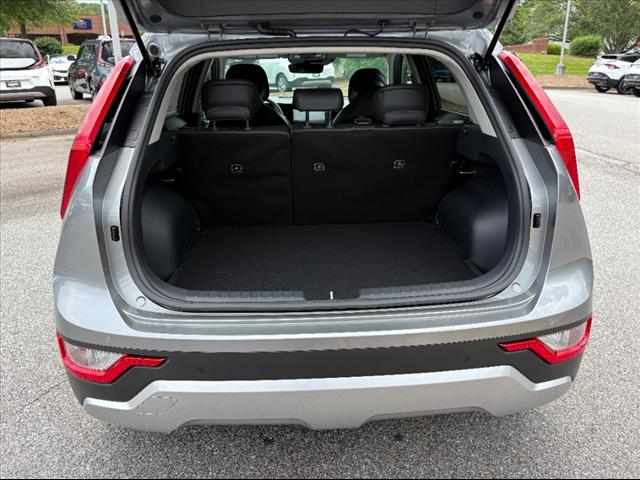 2025 Kia Niro EX - Photo 29