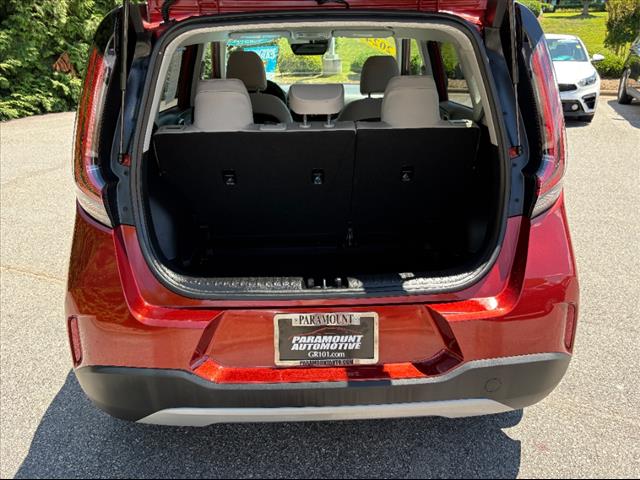 2024 Kia Soul LX - Photo 29