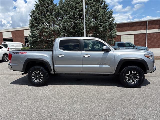 2017 Toyota Tacoma TRD Off-Road - Photo 2