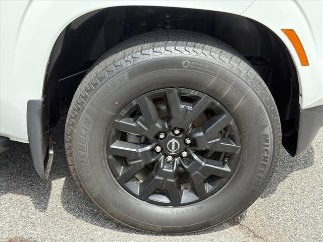 2023 Nissan Frontier SV - Photo 30