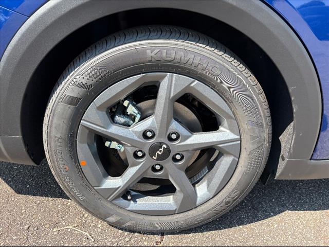 2025 Kia K4 LXS - Photo 30