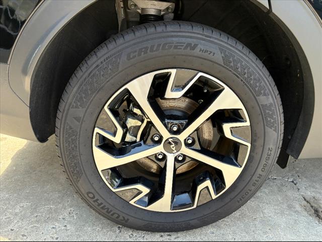 2025 Kia Sportage EX - Photo 30