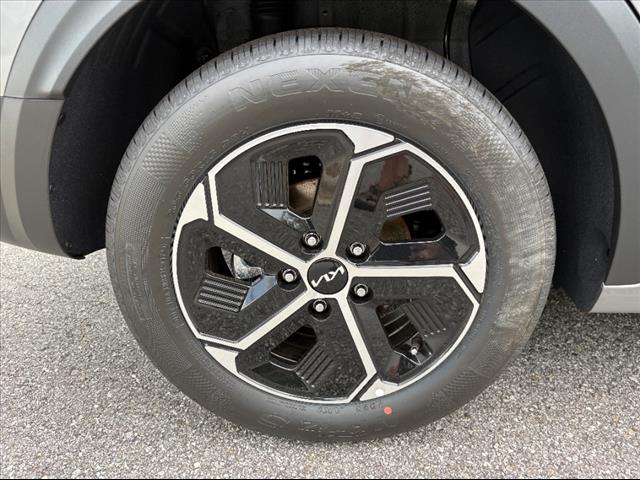 2025 Kia Niro EX - Photo 30