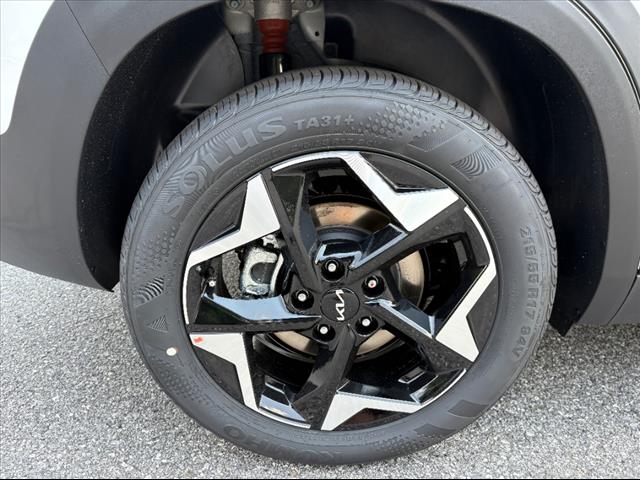 2025 Kia Seltos S - Photo 30