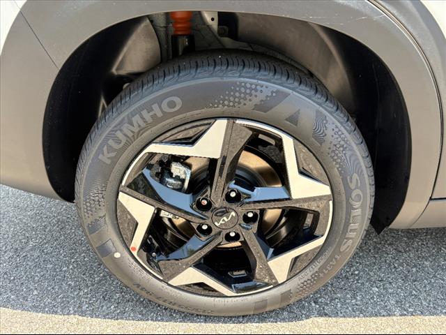 2025 Kia Seltos S - Photo 30