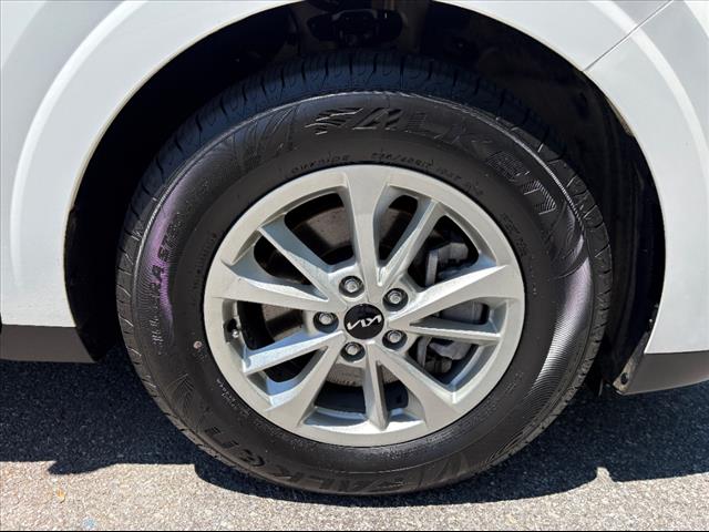 2024 Kia Carnival LX - Photo 30