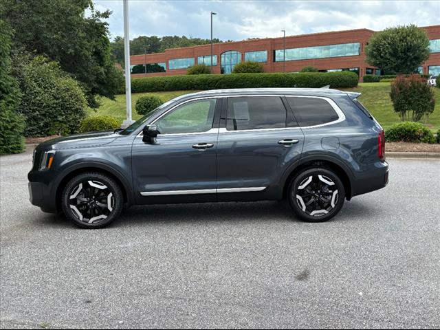 2023 Kia Telluride S - Photo 3