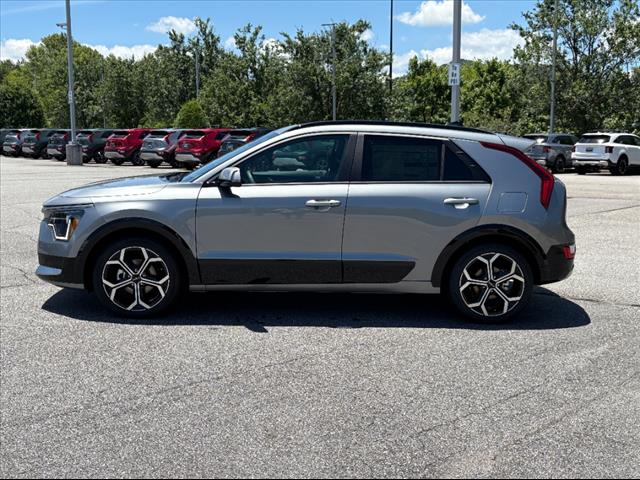 2025 Kia Niro EX Touring - Photo 3
