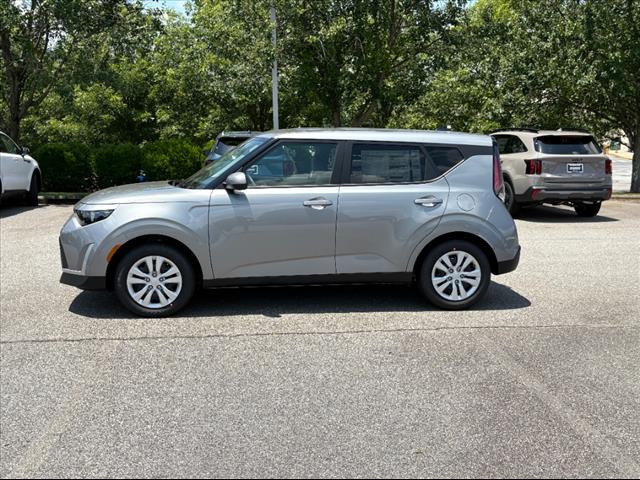 2025 Kia Soul LX - Photo 3