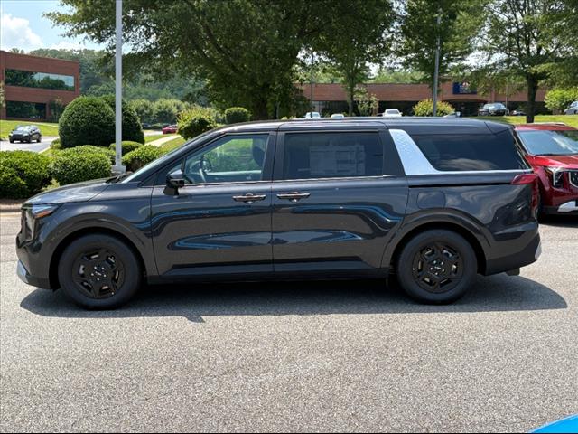 2025 Kia Carnival LXS - Photo 3