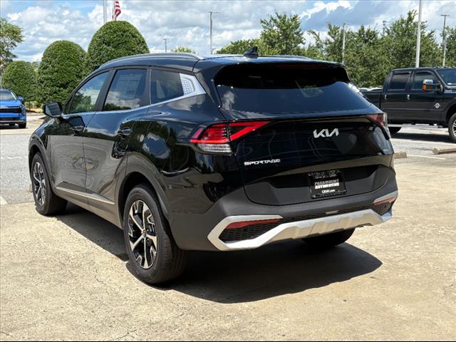 2025 Kia Sportage EX - Photo 4
