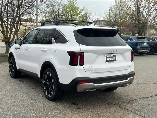 2025 Kia Sorento EX - Photo 4