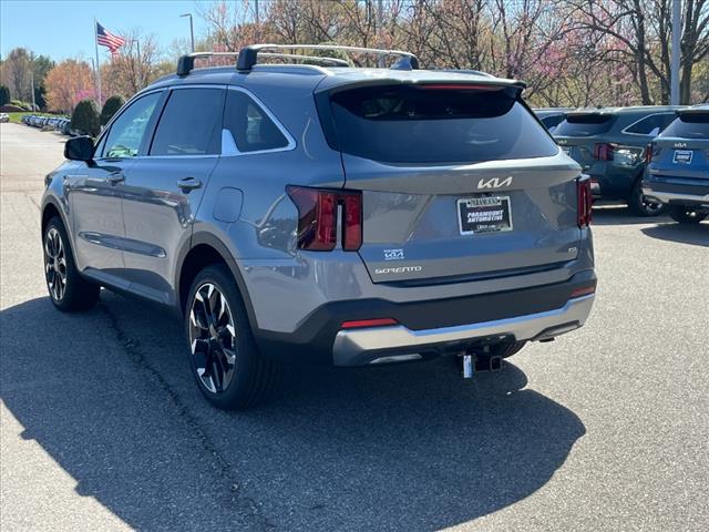 2025 Kia Sorento EX - Photo 4