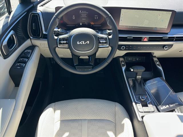 2025 Kia Sorento EX - Photo 4