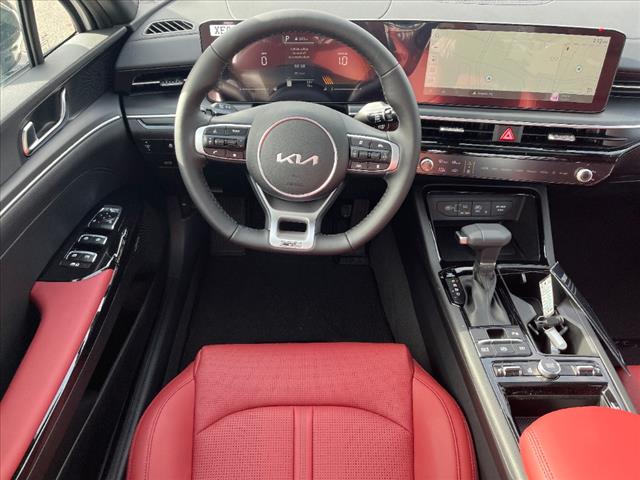 2025 Kia K5 GT-Line - Photo 4