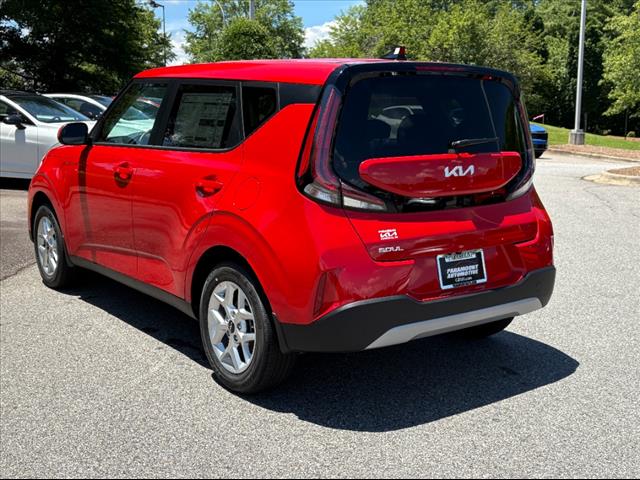 2025 Kia Soul LX - Photo 4