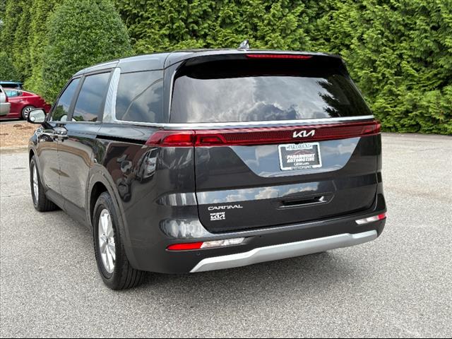 2023 Kia Carnival LX - Photo 4