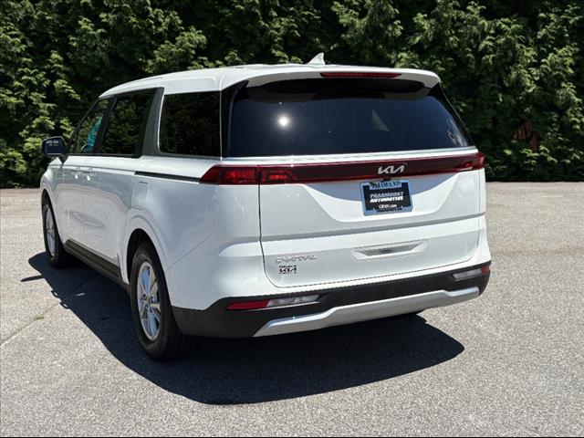 2024 Kia Carnival LX - Photo 4