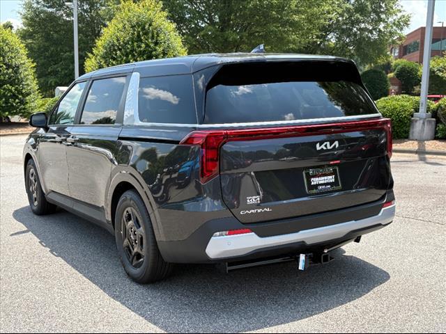 2025 Kia Carnival LXS - Photo 4
