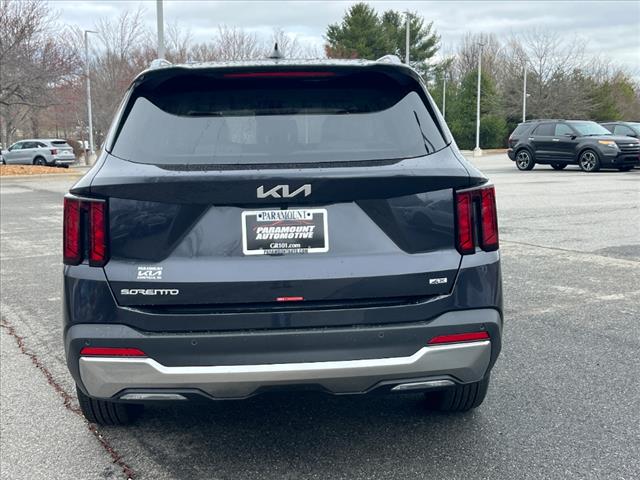 2025 Kia Sorento S - Photo 5