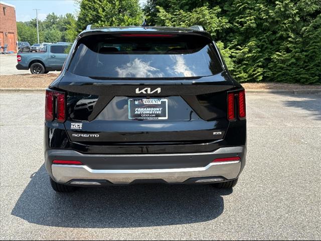 2024 Kia Sorento S - Photo 5